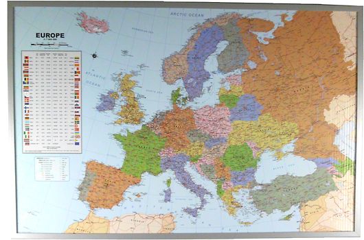 Politische Europakarte auf Kork-Pinnwand, englisch, 90x60cm