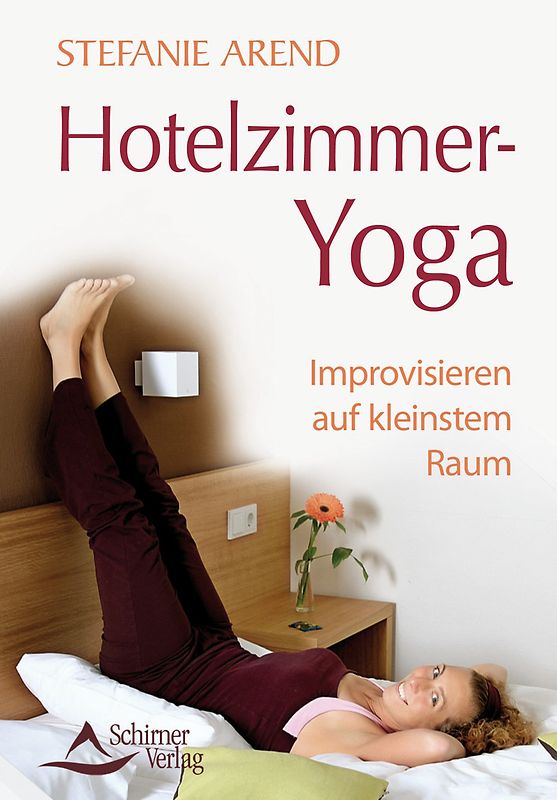 Hotelzimmer-Yoga