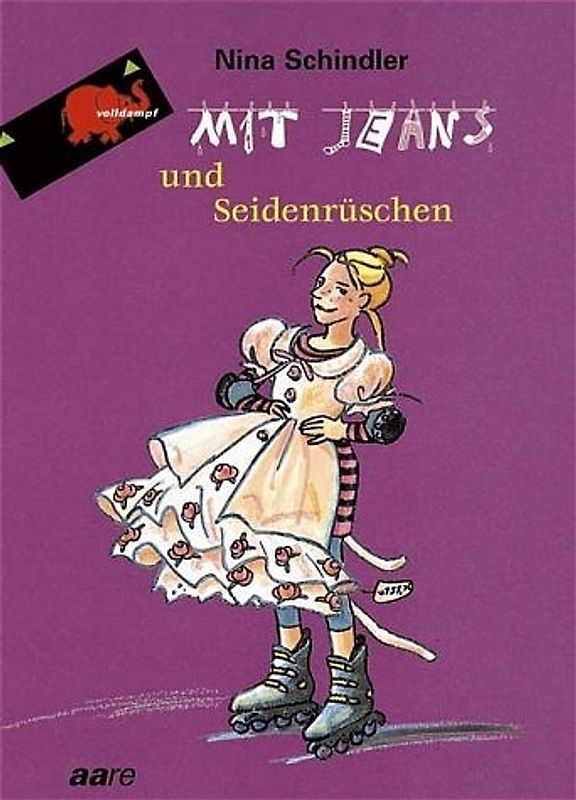 Mit Jeans und Seidenrüschen