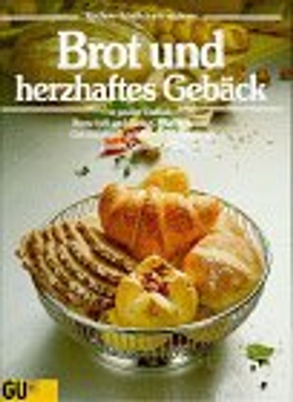 Brot und herzhaftes Gebäck. In grosser Vielfalt: Brote hell und dunkel, Brötchen und Gebildgebäck, pikante Kleinigkeiten, Pizzen, Quiches & Co