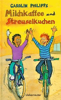 Milchkaffee und Streuselkuchen