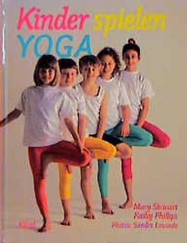 Kinder spielen Yoga