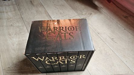 Kundenbild für Warrior Cats. Staffel I, Band 1-6 plus exklusives Short Adventure »Wolkensterns Reise«. I, Band 1-6 mit exklusivem Short-Adventure
