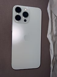 Image client pour Apple iPhone 15 Pro Max 256 Go titane blanc