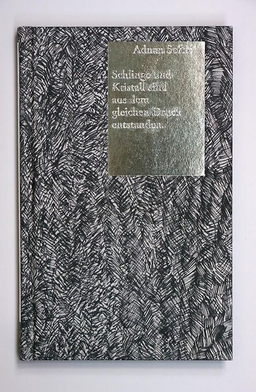 Schlinge und Kristall sind aus dem gleichen Druck entstanden