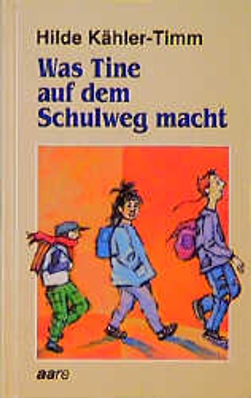 Was Tine auf dem Schulweg macht