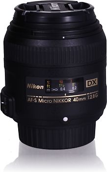 Nikon AF-S DX NIKKOR 40 mm F2.8 G 52 mm Objectif (adapté à Nikon F) noir