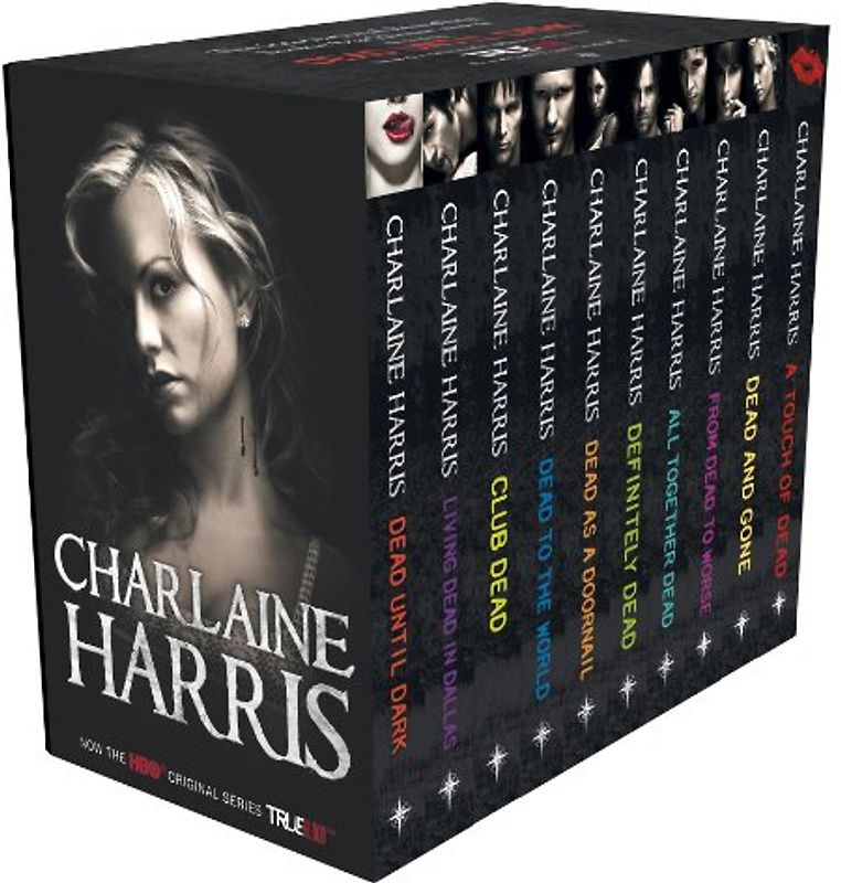 True Blood Boxed Set 2: CLUB DEAD / LIVING DEAD IN DALLAS / DEAD UNTIL DARK / DEAD TO THE WORLD / DEAD AS A DOORNAIL / DEFINITELY DEAD / ALL TOGETHER ... / A TOUCH OF DEAD (Sookie Stackhouse Vampire)