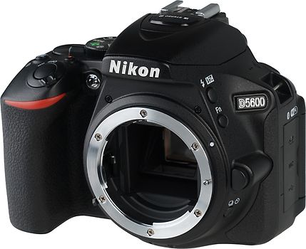 Nikon D5600 body noir