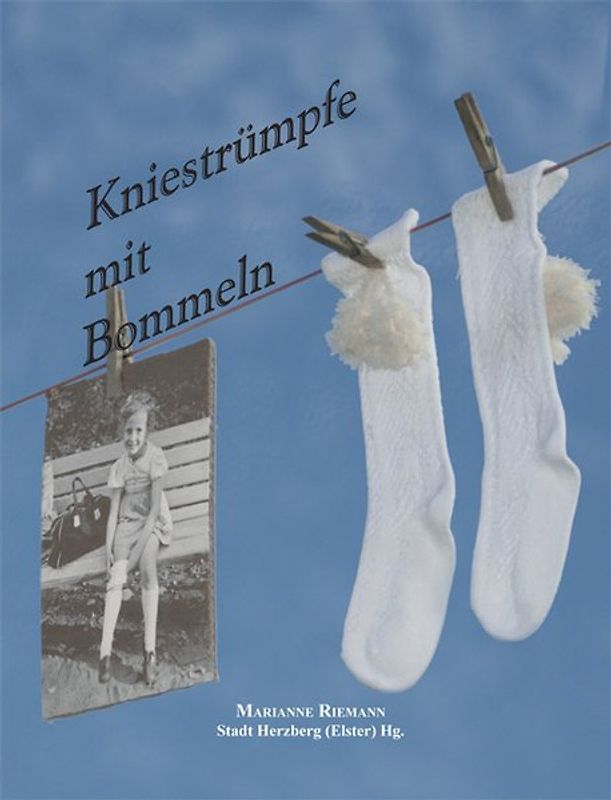Kniestrümpfe mit Bommeln