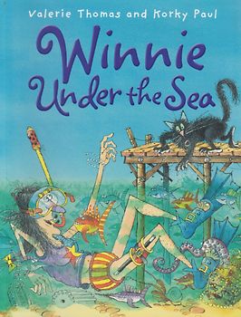 Winnie Under the Sea - Valerie Thomas [Paperback]