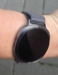Image client pour Samsung Galaxy Watch8 44 mm Boîtier aluminium graphite sur Confort S/M graphite [Wi-Fi]