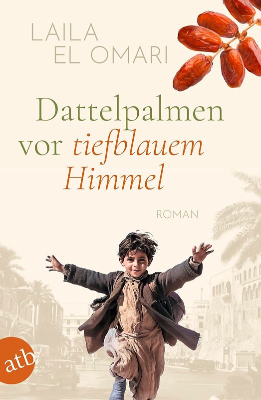 Dattelpalmen vor tiefblauem Himmel