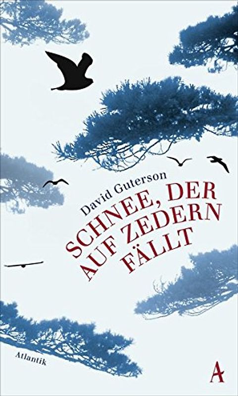 Schnee, der auf Zedern fällt