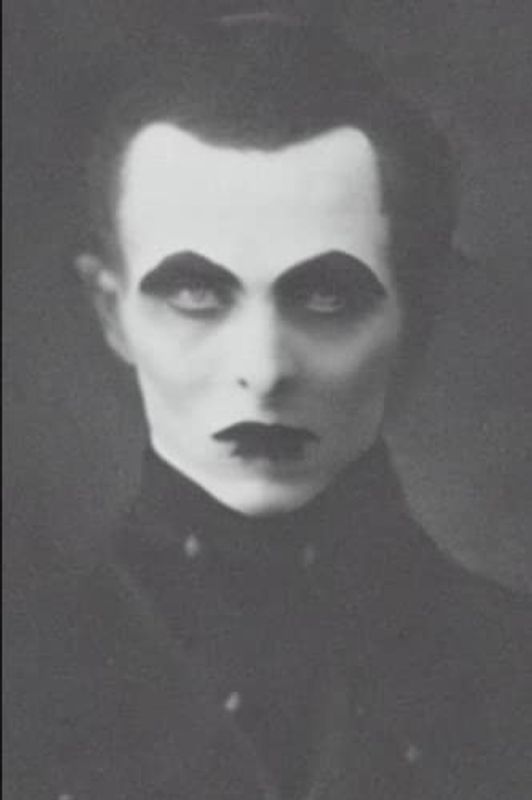 Dracula (Illustrated)