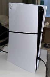 Kundenbild für Sony PlayStation 5 slim 1 TB [Disc Edition inkl. DualSense Wireless Controller] weiß