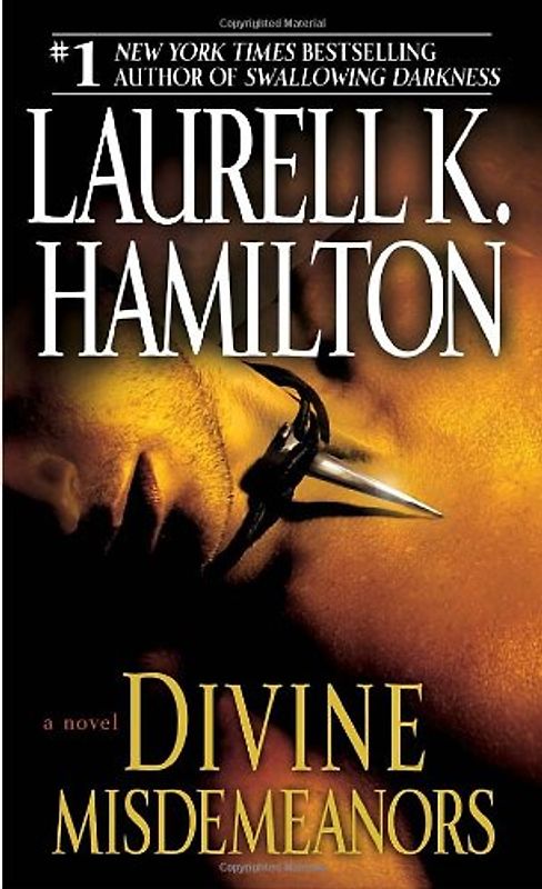 Divine Misdemeanors: A Novel - Laurell K. Hamilton