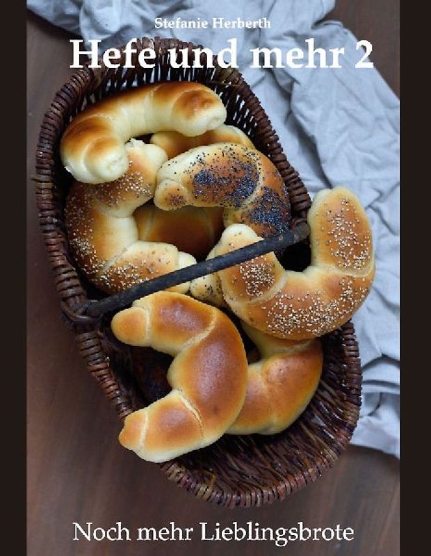 Field Hospital and Flying Column, Being the Journal of an English Nursing Sister in Belgium & Russia