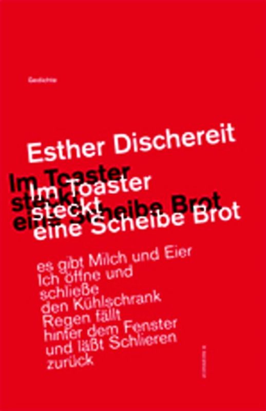 Im Toaster steckt eine Scheibe Brot