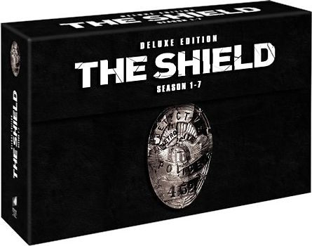 The Shield - Series 1-7 [UK Import] ~ Michael Chiklis, Catherine Dent, Walton Goggins, und Michael Jace (DVD - 2009) DVD