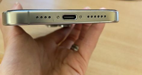 Immagine del cliente per Apple iPhone 16 Pro Max 1TB titanio naturale