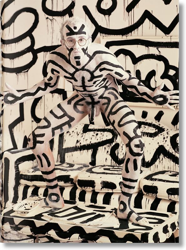 Annie Leibovitz, with dustjacket David Byrne