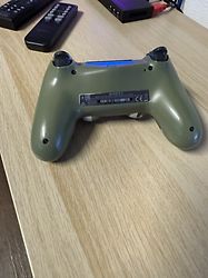 Immagine del cliente per Sony PS4 DualShock 4 Wireless Controller camouflage  [2016]