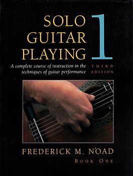 Solo Guitar Playing - Frederick M. Noad [Broschiert]