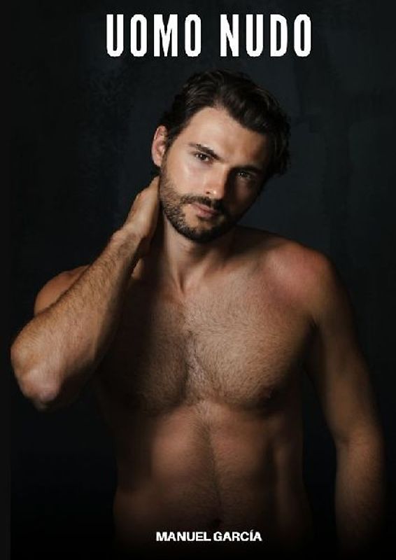 Uomo Nudo