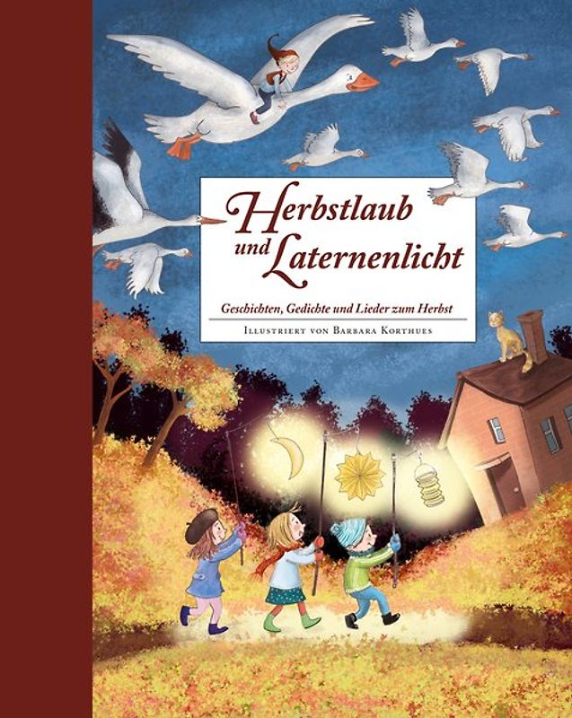 Herbstlaub und Laternenlicht