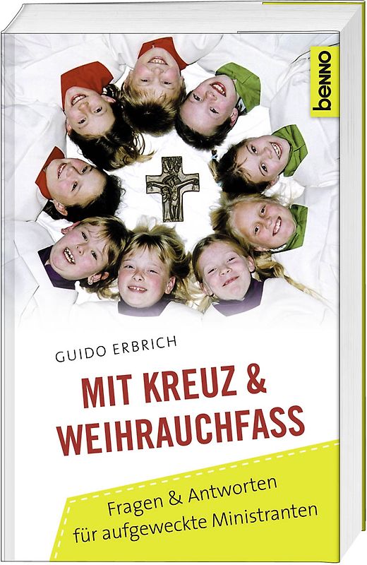 Mit Kreuz und Weihrauchfass