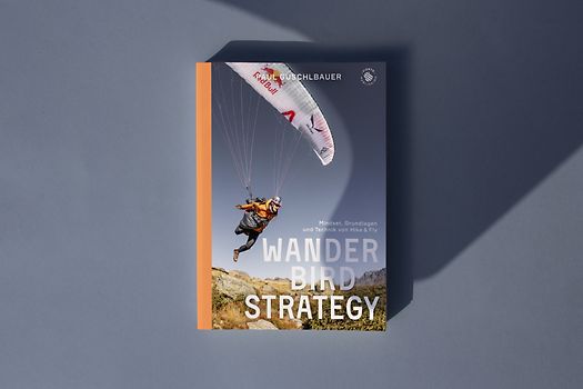 Paragliding: The Wanderbird Strategy