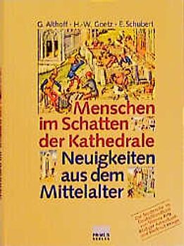 Menschen im Schatten der Kathedrale