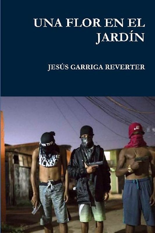 UNA FLOR EN EL JARDÍN