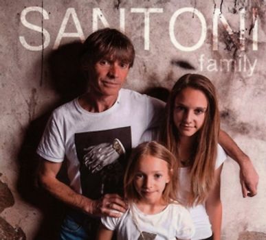 Family Santoni - Knocking On