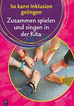 Zusammen spielen und singen in der Kita