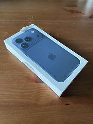 Kundenbild für Apple iPhone 17 Pro 256GB tiefblau