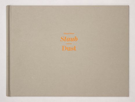 Mirjam Baker - Staub/Dust