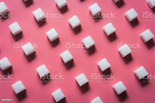 Die weißen stillen Killer. Sie sind weiß, sehen unschuldig und lecker aus und bringen Krankheit den Tod: Zucker, Milch, Weißmehl, Salz