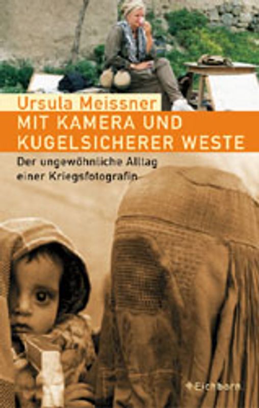 Mit Kamera und kugelsicherer Weste