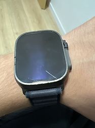 Image client pour Apple Watch Ultra 2 49 mm Boîtier titane noir [Wi-Fi + Cellulaire]