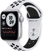 Apple Watch Nike SE 40 mm Caja de aluminio en plata - Correa Nike Sport platino puro/negro [Wifi]