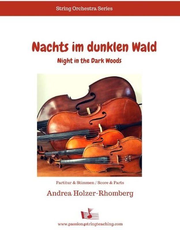 Nachts im dunklen Wald