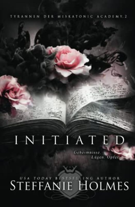 Initiated: German edition (Tyrannen der Miskatonic Academy, Band 2)