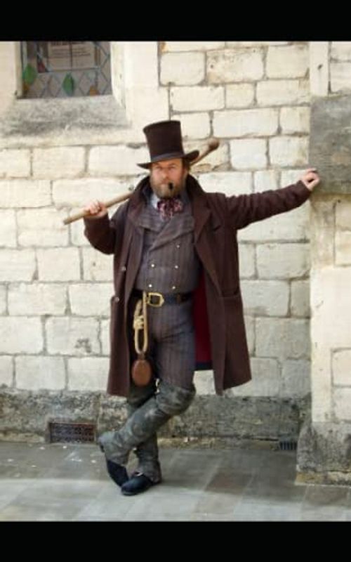 THE CARD: Classic British Humour (Annotated)