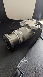 Image client pour Olympus M.Zuiko Digital 40-150 mm F4.0-5.6 ED R 58 mm Objectif (adapté à Micro Four Thirds) argent