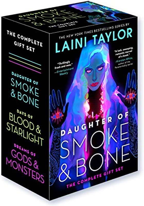 Daughter of Smoke & Bone: The Complete Gift Set