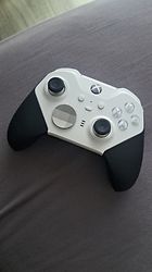 Image client pour Microsoft Xbox One Elite Series 2 Wireless Controller blanc [Version de base]