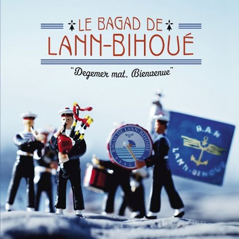 Bagad de Lann Bihoue - Bienvenue,Degemer Mat