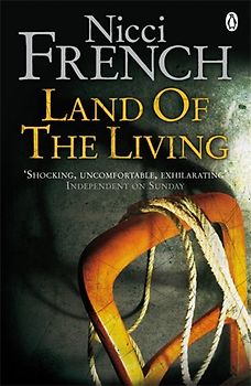 Land of the Living - Nicci French [Paperback]
